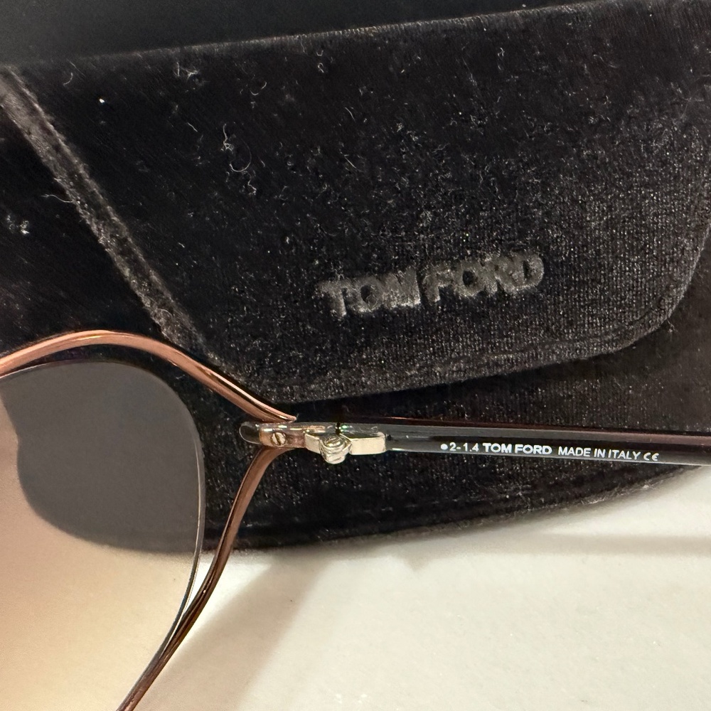 Tom Ford Carla Sunglasses - Picture 6 of 16